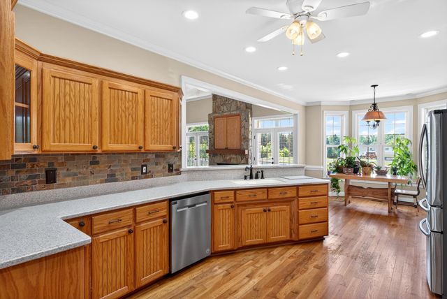 278 Holden Dr, Inman, SC 29349