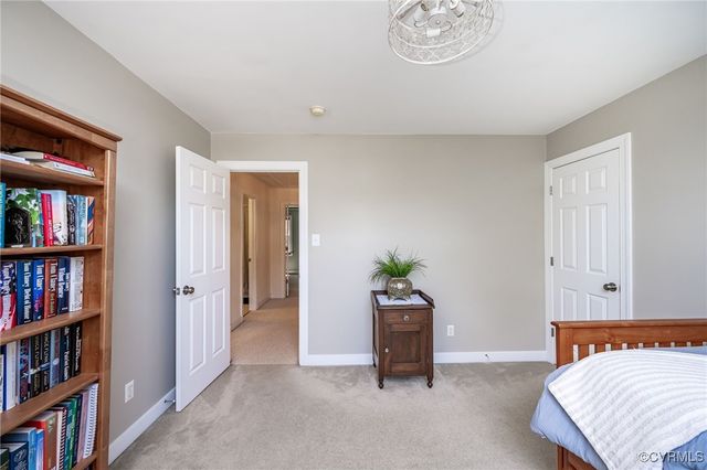 12315 Hillcreek Cir, Midlothian, VA 23112