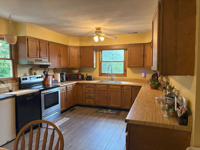 2671 KY 1036, Zachariah, KY 41301