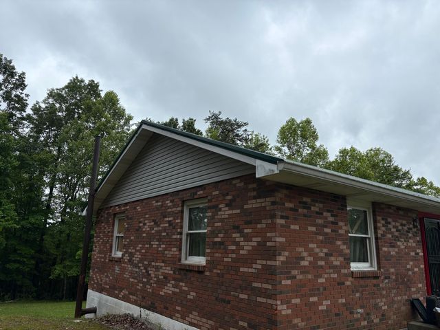 2671 KY 1036, Zachariah, KY 41301