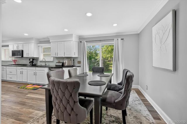 4121 Antique Lane, Bloomfield Hills, MI 48302