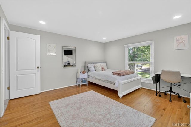 4121 Antique Lane, Bloomfield Hills, MI 48302