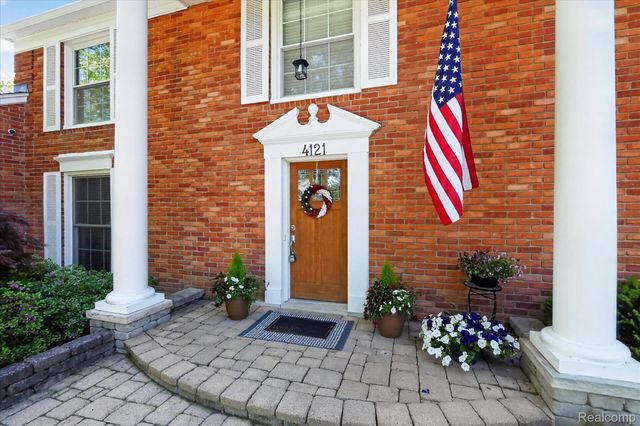 4121 Antique Lane, Bloomfield Hills, MI 48302