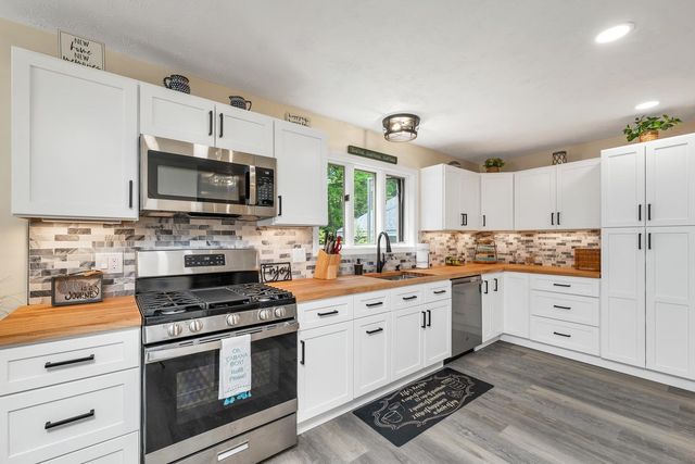 52 Meadow Lane, Belmont, NH 03220