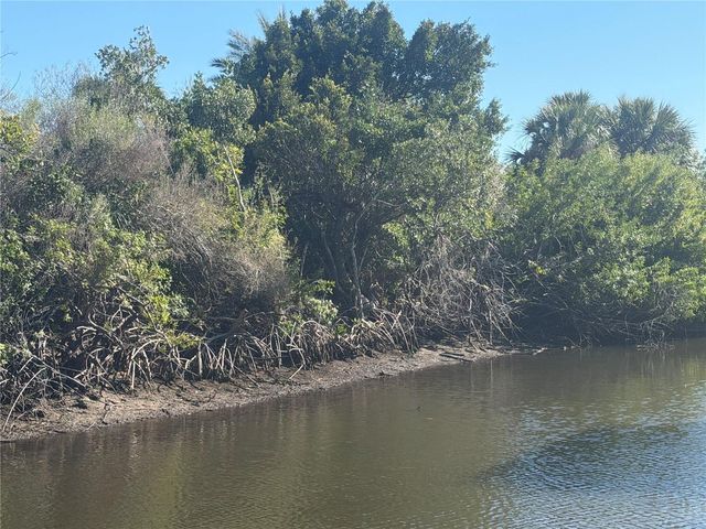 2402 LARKSPUR DRIVE, Punta Gorda, FL 33950