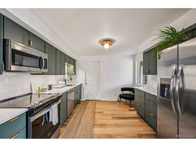 8644 W 66th Cir, Arvada, CO 80004