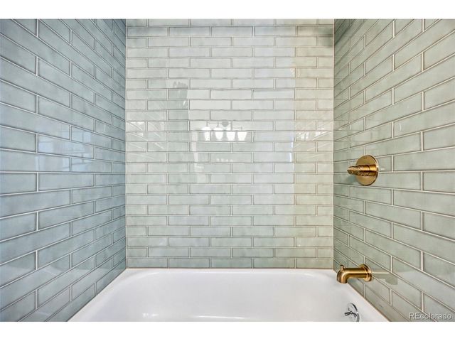8644 W 66th Cir, Arvada, CO 80004