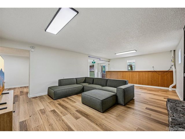 8644 W 66th Cir, Arvada, CO 80004