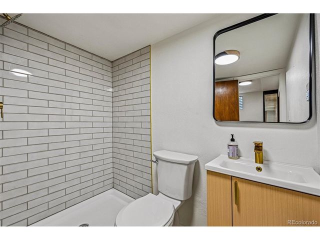 8644 W 66th Cir, Arvada, CO 80004
