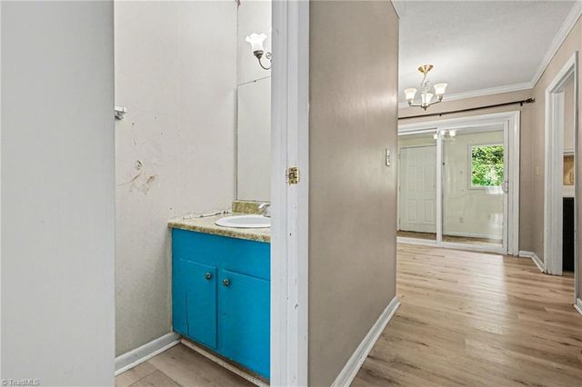 311 Salisbury Street 4, Kernersville, NC 27284