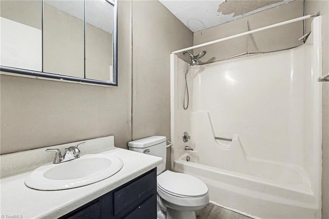 311 Salisbury Street 4, Kernersville, NC 27284