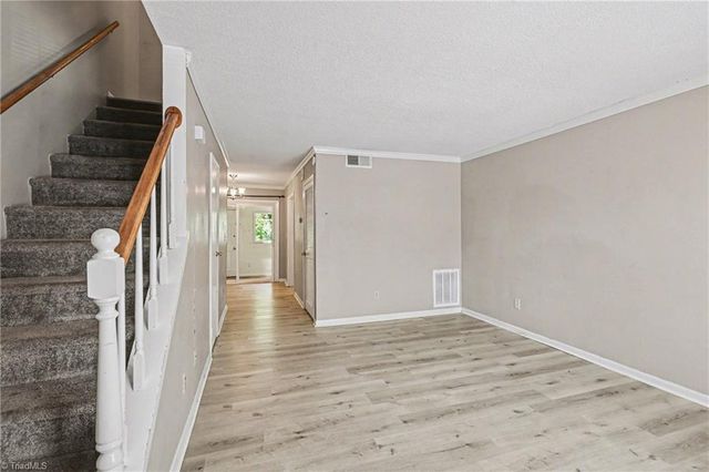 311 Salisbury Street 4, Kernersville, NC 27284