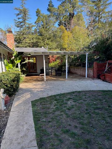 40 Oak Knoll Loop, Walnut Creek, CA 94596