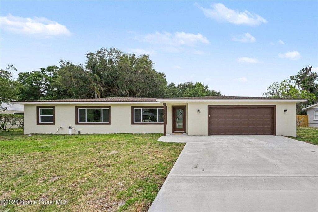 2678 PINE AVENUE, Mims, FL 32754
