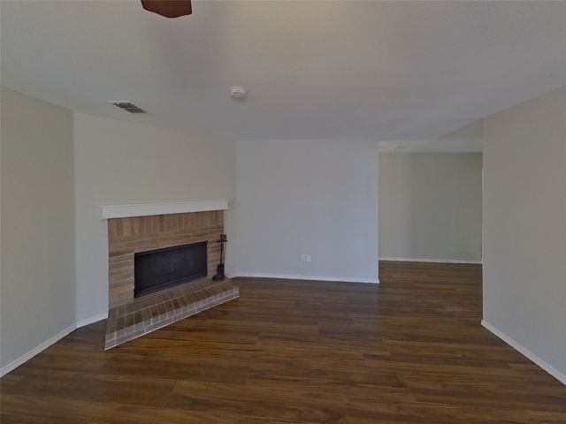 736 Elizabeth Drive, Burleson, TX 76028