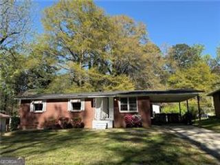 5516 Bryant Boulevard, Morrow, GA 30260
