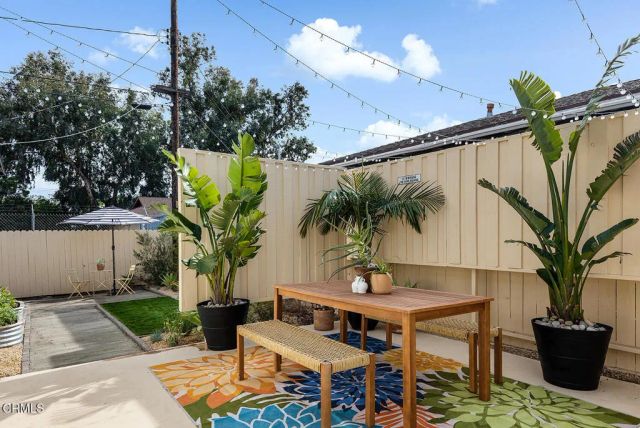 2211 Casitas Avenue, Altadena, CA 91001