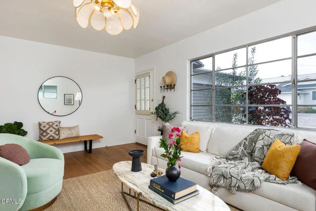 2211 Casitas Avenue, Altadena, CA 91001