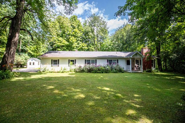 864 O'Neil Road, West Chazy, NY 12992