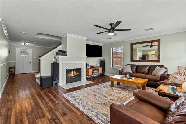 16235 Constitution Lane, Friendswood, TX 77546