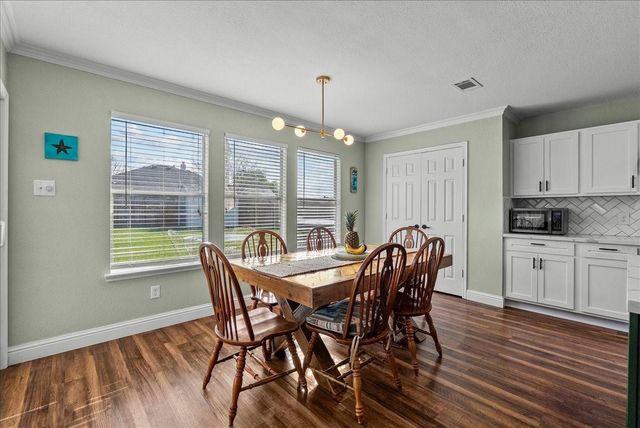 16235 Constitution Lane, Friendswood, TX 77546