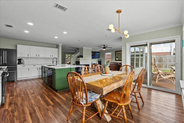 16235 Constitution Lane, Friendswood, TX 77546