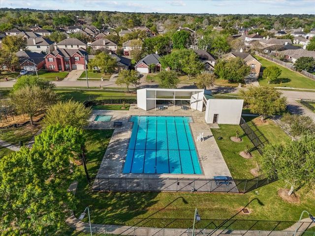 16235 Constitution Lane, Friendswood, TX 77546