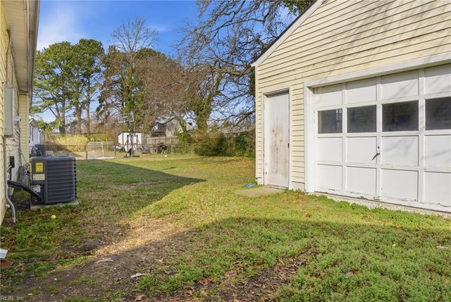 1864 Branchwood ST, Norfolk, VA 23518