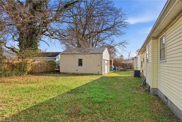 1864 Branchwood ST, Norfolk, VA 23518