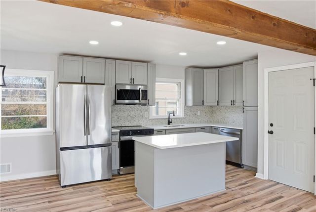 1864 Branchwood ST, Norfolk, VA 23518