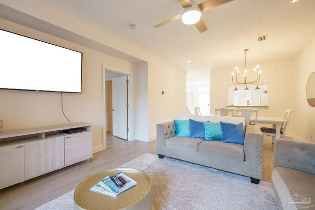 6079 Valhalla Ave, Pensacola, FL 32507