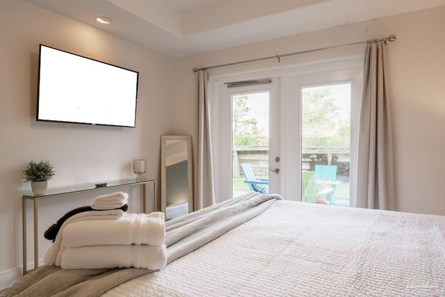 6079 Valhalla Ave, Pensacola, FL 32507