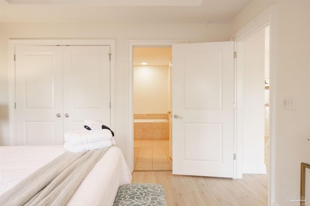 6079 Valhalla Ave, Pensacola, FL 32507