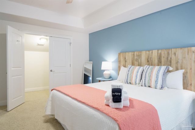 6079 Valhalla Ave, Pensacola, FL 32507