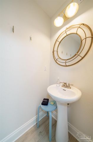 6079 Valhalla Ave, Pensacola, FL 32507