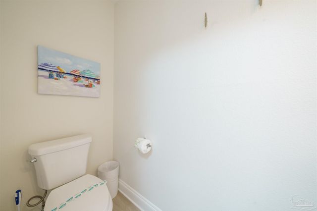 6079 Valhalla Ave, Pensacola, FL 32507