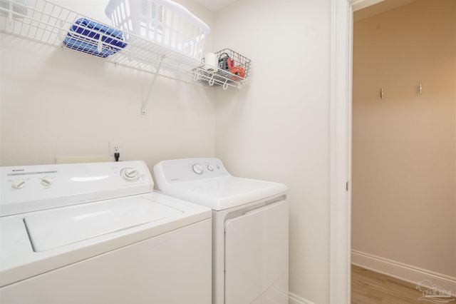 6079 Valhalla Ave, Pensacola, FL 32507