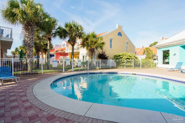 6079 Valhalla Ave, Pensacola, FL 32507