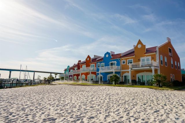 6079 Valhalla Ave, Pensacola, FL 32507