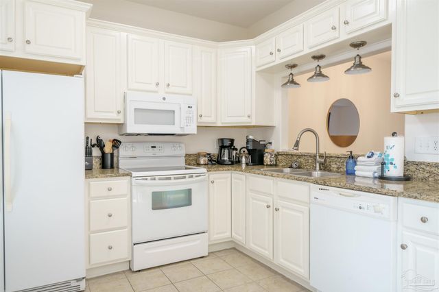 6079 Valhalla Ave, Pensacola, FL 32507