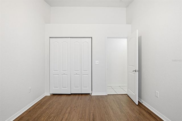 5817 MOHR LOOP, Tampa, FL 33615