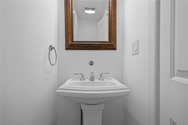 6 Conway Drive, Barrington, RI 02806