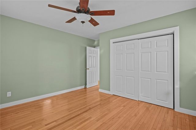 6 Conway Drive, Barrington, RI 02806