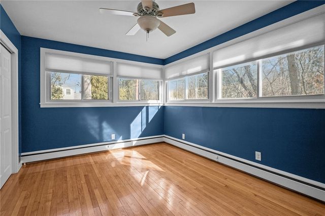 6 Conway Drive, Barrington, RI 02806