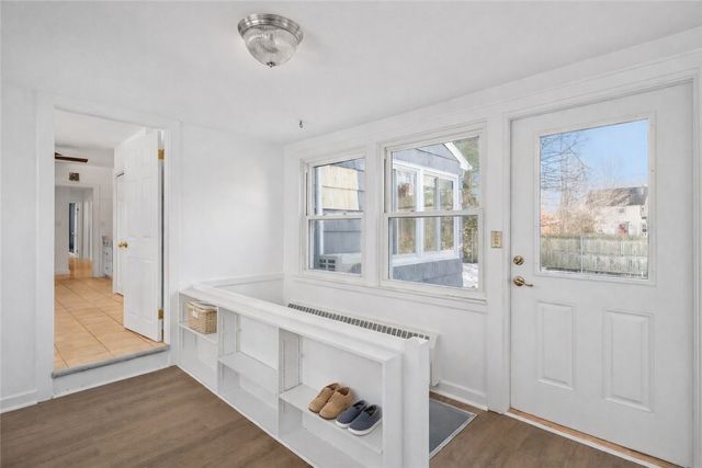 6 Conway Drive, Barrington, RI 02806