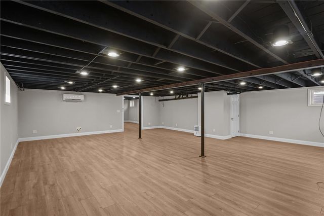 6 Conway Drive, Barrington, RI 02806