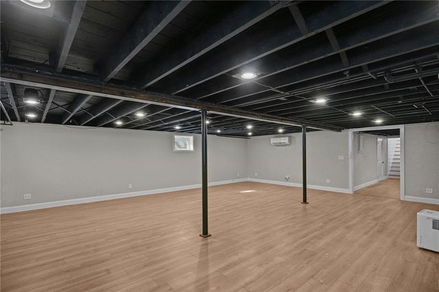 6 Conway Drive, Barrington, RI 02806