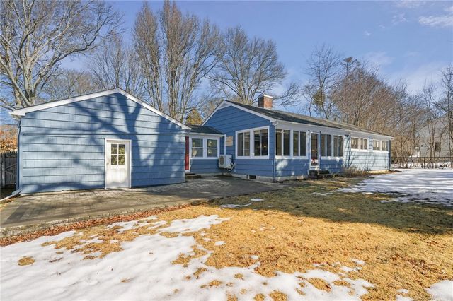 6 Conway Drive, Barrington, RI 02806