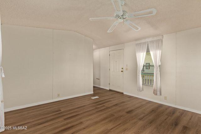 6260 S Waterton Drive, Tucson, AZ 85746