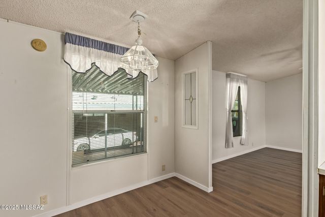 6260 S Waterton Drive, Tucson, AZ 85746